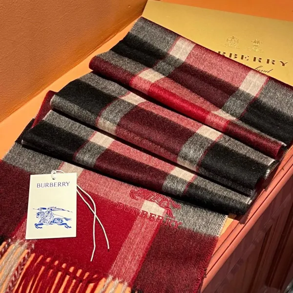 【BURBERRY バーバリー】スカーフ32*180CM 241209 【BURBERRY バーバリー】スカーフ32*180CM 241209