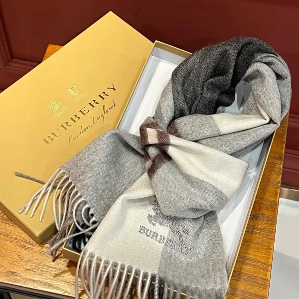 【BURBERRY バーバリー】スカーフ32*180CM 241209 【BURBERRY バーバリー】スカーフ32*180CM 241209