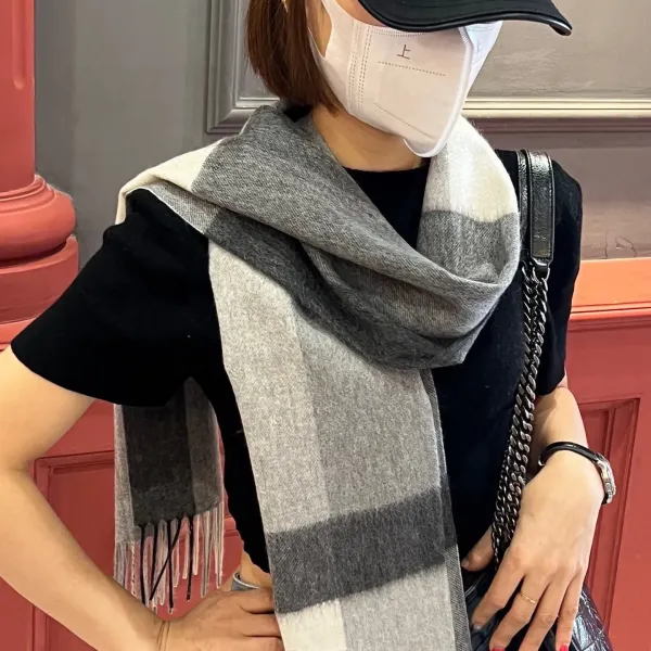 【BURBERRY バーバリー】スカーフ32*180CM 241209 【BURBERRY バーバリー】スカーフ32*180CM 241209