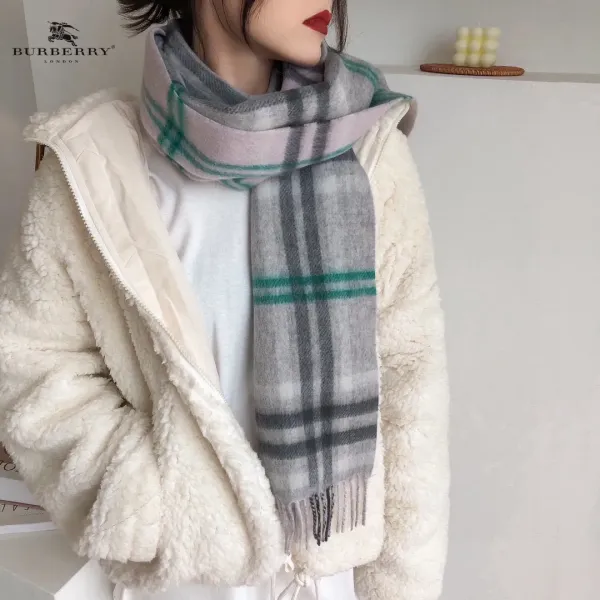 【BURBERRY バーバリー】スカーフ25*190CM 241209 【BURBERRY バーバリー】スカーフ25*190CM 241209