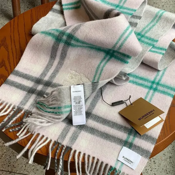 【BURBERRY バーバリー】スカーフ25*190CM 241209 【BURBERRY バーバリー】スカーフ25*190CM 241209