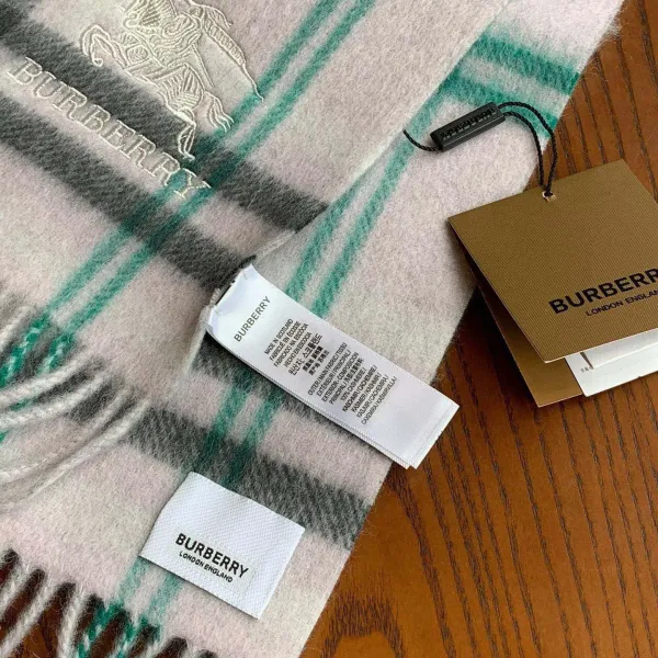 【BURBERRY バーバリー】スカーフ25*190CM 241209 【BURBERRY バーバリー】スカーフ25*190CM 241209