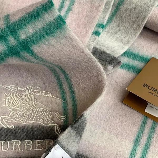 【BURBERRY バーバリー】スカーフ25*190CM 241209 【BURBERRY バーバリー】スカーフ25*190CM 241209