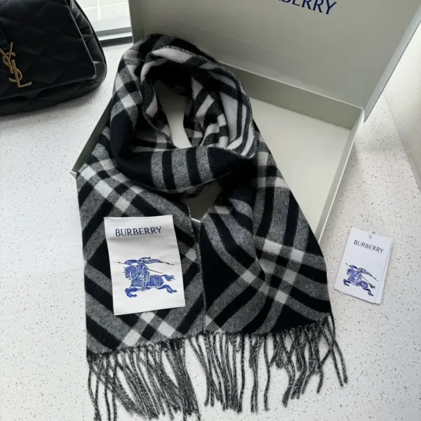 【BURBERRY バーバリー】スカーフ30*168CM 241209 【BURBERRY バーバリー】スカーフ30*168CM 241209