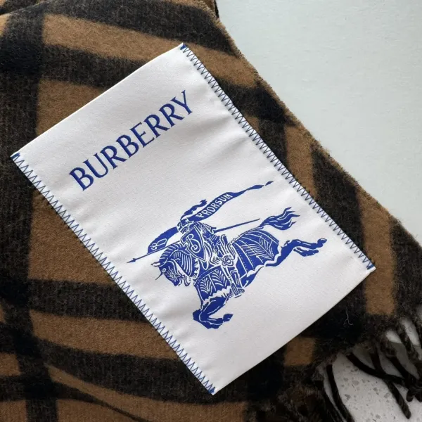 【BURBERRY バーバリー】スカーフ30*168CM 241209 【BURBERRY バーバリー】スカーフ30*168CM 241209
