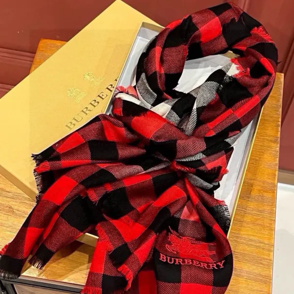 【BURBERRY バーバリー】スカーフ80*200CM 241209 【BURBERRY バーバリー】スカーフ80*200CM 241209