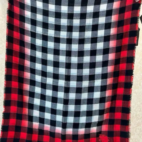 【BURBERRY バーバリー】スカーフ80*200CM 241209 【BURBERRY バーバリー】スカーフ80*200CM 241209