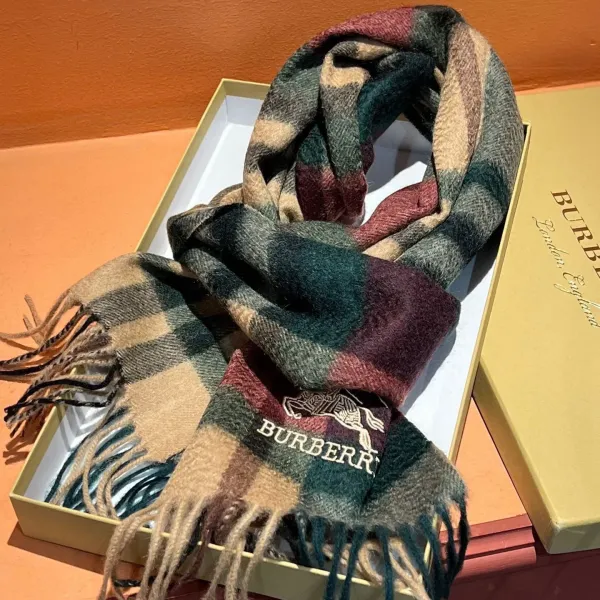 【BURBERRY バーバリー】スカーフ32*180CM 241209 【BURBERRY バーバリー】スカーフ32*180CM 241209