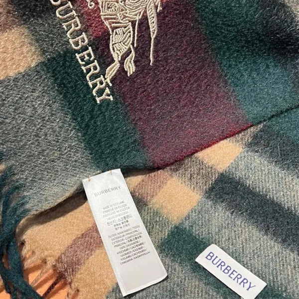 【BURBERRY バーバリー】スカーフ32*180CM 241209 【BURBERRY バーバリー】スカーフ32*180CM 241209