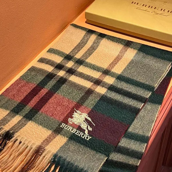 【BURBERRY バーバリー】スカーフ32*180CM 241209 【BURBERRY バーバリー】スカーフ32*180CM 241209