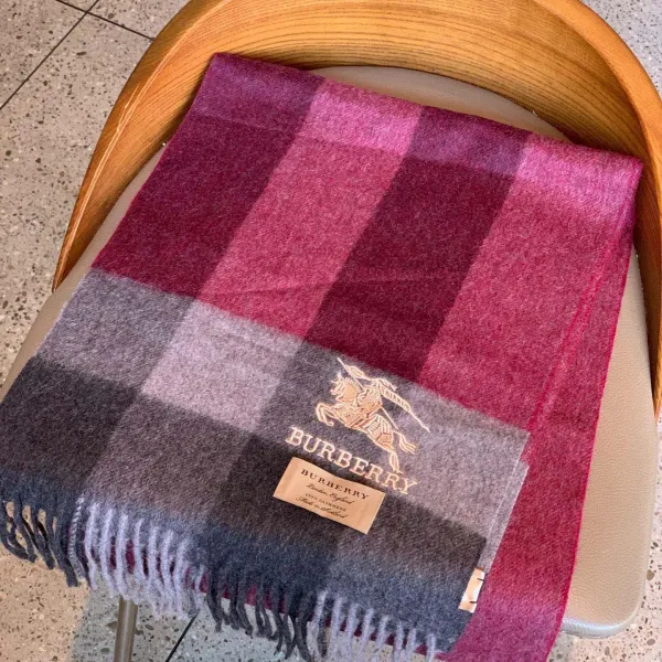 【BURBERRY バーバリー】スカーフ30*180CM 241108 【BURBERRY バーバリー】スカーフ30*180CM 241108