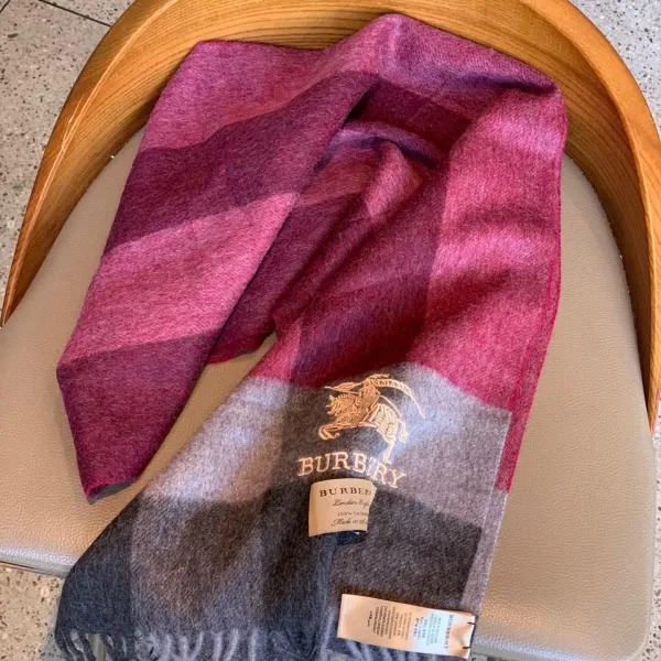 【BURBERRY バーバリー】スカーフ30*180CM 241108 【BURBERRY バーバリー】スカーフ30*180CM 241108