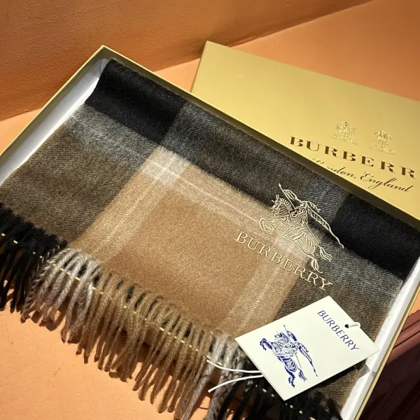 【BURBERRY バーバリー】スカーフ32*180CM 241108 【BURBERRY バーバリー】スカーフ32*180CM 241108