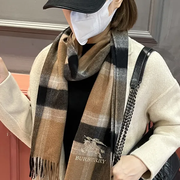 【BURBERRY バーバリー】スカーフ32*180CM 241108 【BURBERRY バーバリー】スカーフ32*180CM 241108