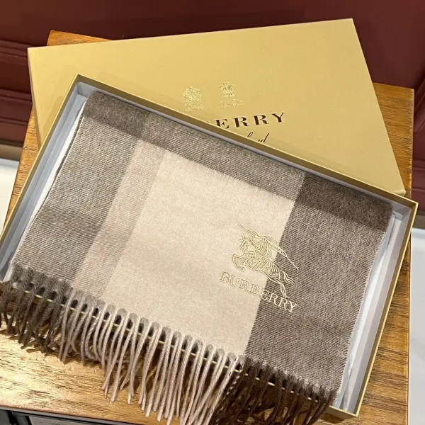 【BURBERRY バーバリー】スカーフ32*180CM 241108 【BURBERRY バーバリー】スカーフ32*180CM 241108
