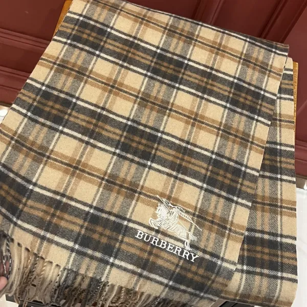 【BURBERRY バーバリー】スカーフ35*190CM 241108 【BURBERRY バーバリー】スカーフ35*190CM 241108