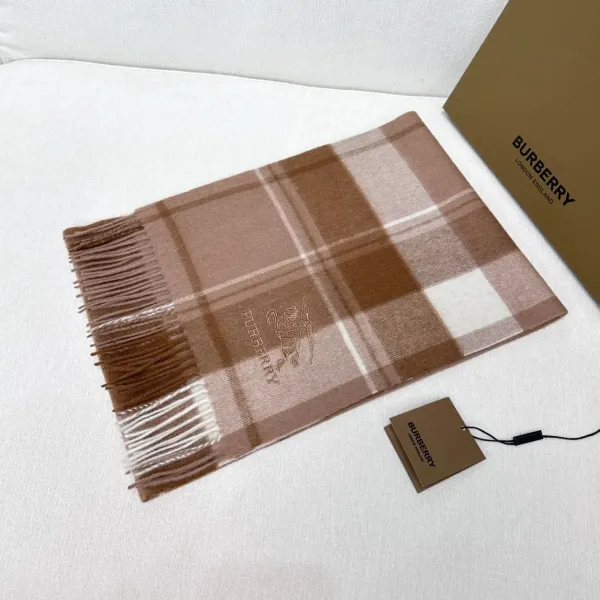 【BURBERRY バーバリー】スカーフ30*180CM 241108 【BURBERRY バーバリー】スカーフ30*180CM 241108