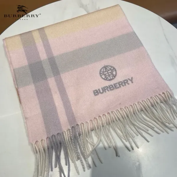 【BURBERRY バーバリー】スカーフ32*180CM 241108 【BURBERRY バーバリー】スカーフ32*180CM 241108
