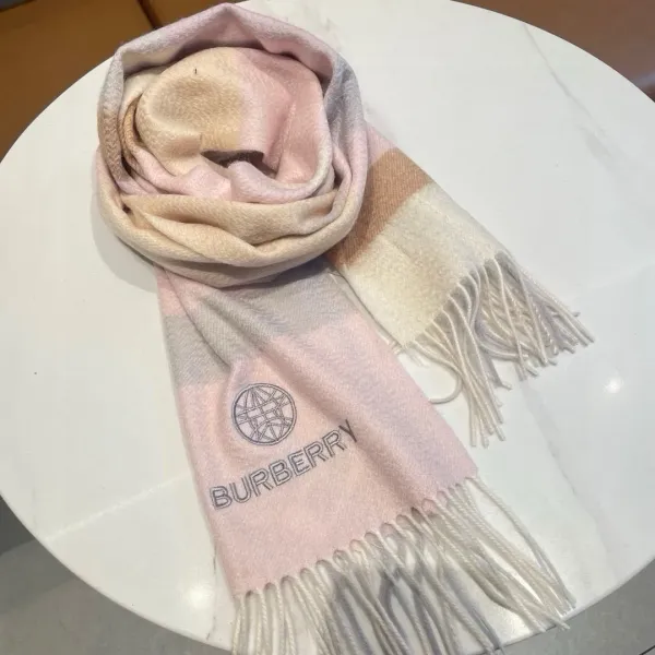 【BURBERRY バーバリー】スカーフ32*180CM 241108 【BURBERRY バーバリー】スカーフ32*180CM 241108