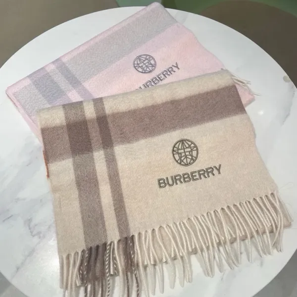 【BURBERRY バーバリー】スカーフ32*180CM 241108 【BURBERRY バーバリー】スカーフ32*180CM 241108