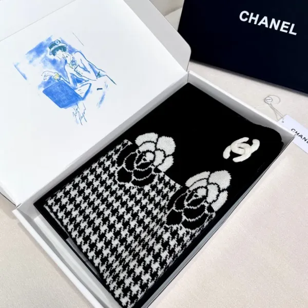 【CHANEL  シャネル 】スカーフ 33*180CM  241209
