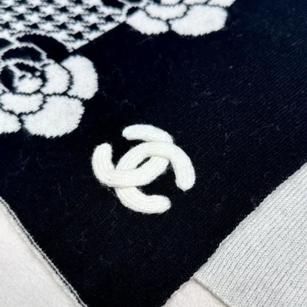 【CHANEL  シャネル 】スカーフ 33*180CM  241209