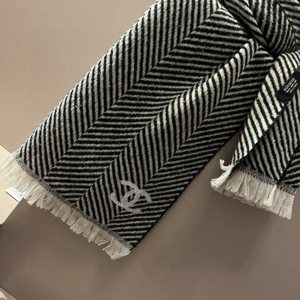 【CHANEL シャネル 】スカーフ35*180CM 241209 【CHANEL シャネル 】スカーフ35*180CM 241209