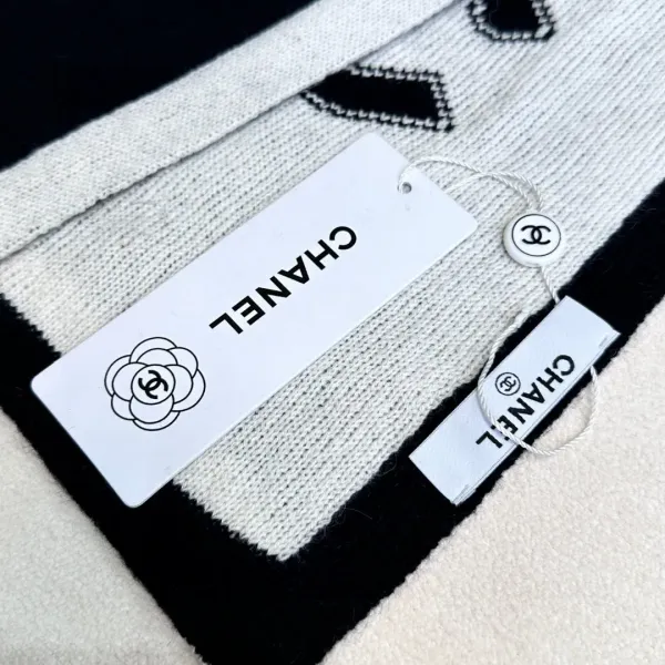 【CHANEL シャネル 】スカーフ30*180CM 241209 【CHANEL シャネル 】スカーフ30*180CM 241209