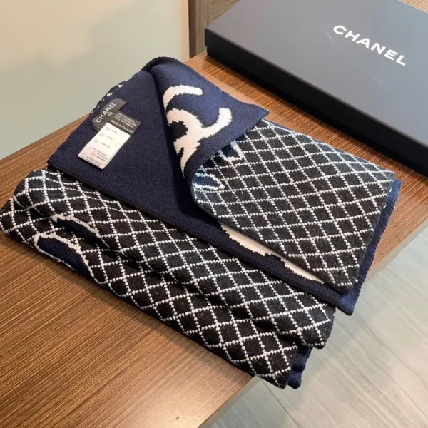 【CHANEL シャネル 】スカーフ35*200CM 241209 【CHANEL シャネル 】スカーフ35*200CM 241209