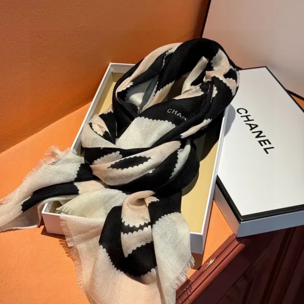 【CHANEL シャネル 】スカーフ100*200CM 241209 【CHANEL シャネル 】スカーフ100*200CM 241209