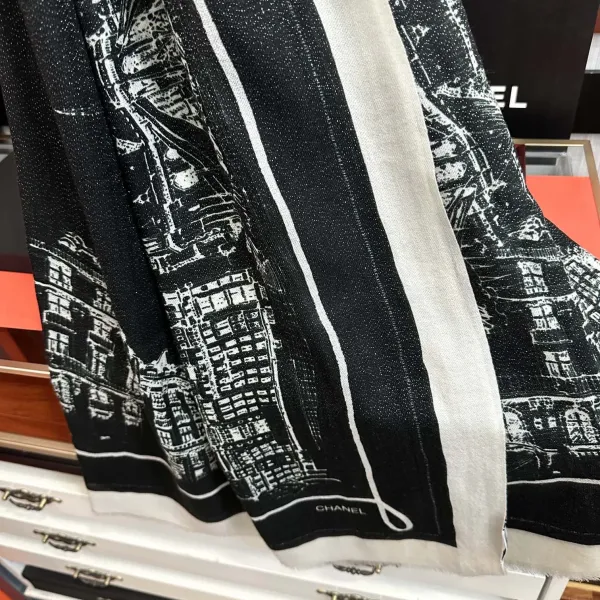 【CHANEL シャネル 】スカーフ100*200CM 241209 【CHANEL シャネル 】スカーフ100*200CM 241209