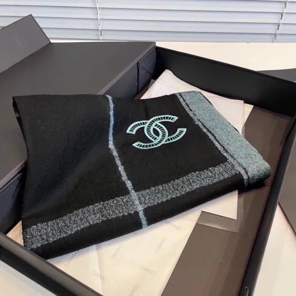 【CHANEL シャネル 】スカーフ90*200CM 241107 【CHANEL シャネル 】スカーフ90*200CM 241107