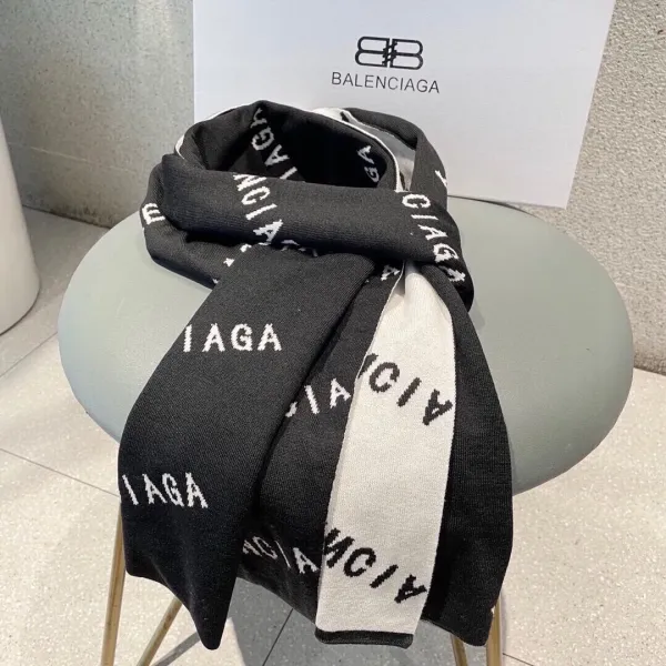 【BALENCIAGA バレンシアガ】スカーフ32*180CM 241109 【BALENCIAGA バレンシアガ】スカーフ32*180CM 241109