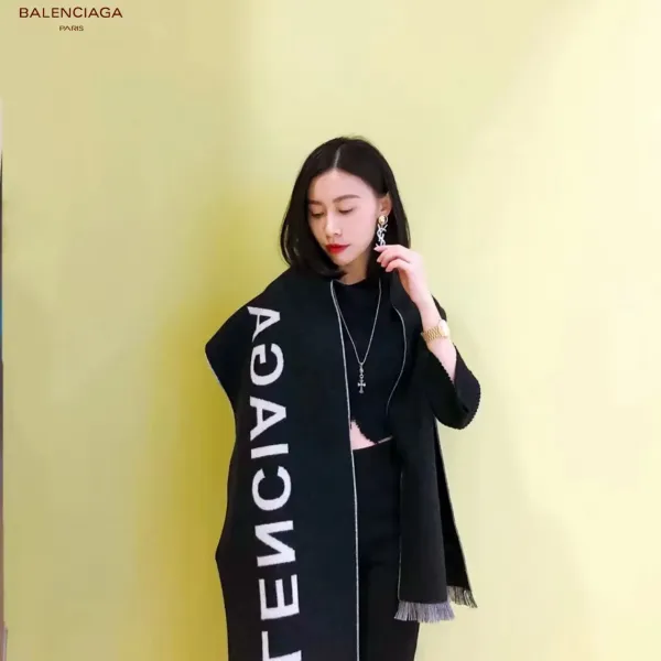【BALENCIAGA バレンシアガ】スカーフ34*200CM 241109 【BALENCIAGA バレンシアガ】スカーフ34*200CM 241109