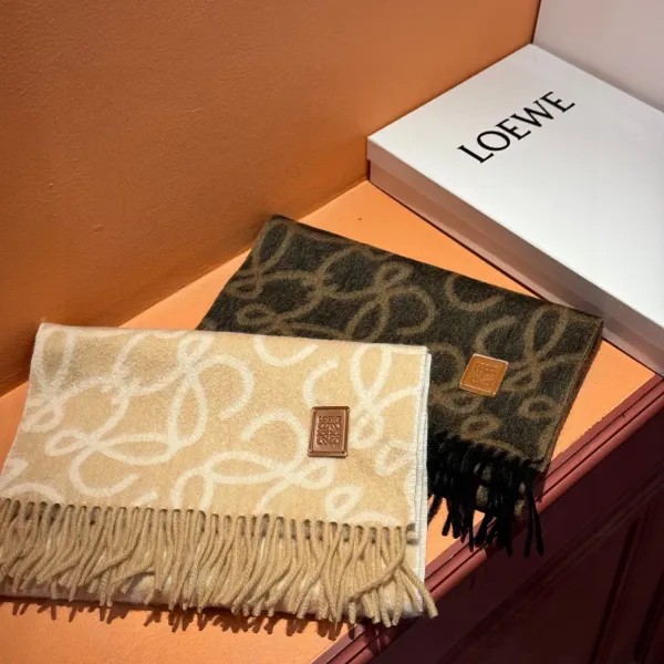 【LOEWE ロエベ】スカーフ 35*200CM 241207 【LOEWE ロエベ】スカーフ 35*200CM 241207