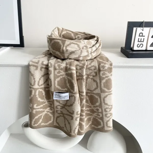 【LOEWE ロエベ】スカーフ 32*180CM   241207