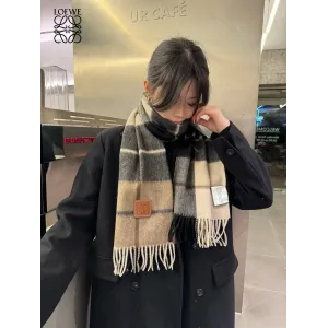 【LOEWE ロエベ】スカーフ 30*180CM   241207