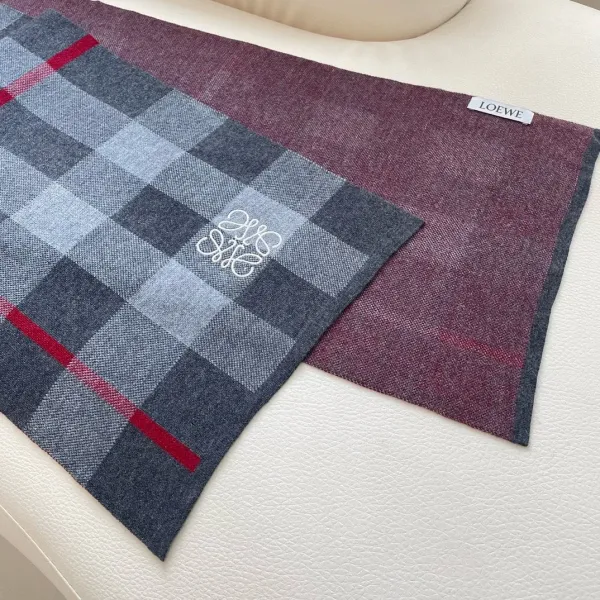 【LOEWE ロエベ】スカーフ 32*180CM 241207 【LOEWE ロエベ】スカーフ 32*180CM 241207