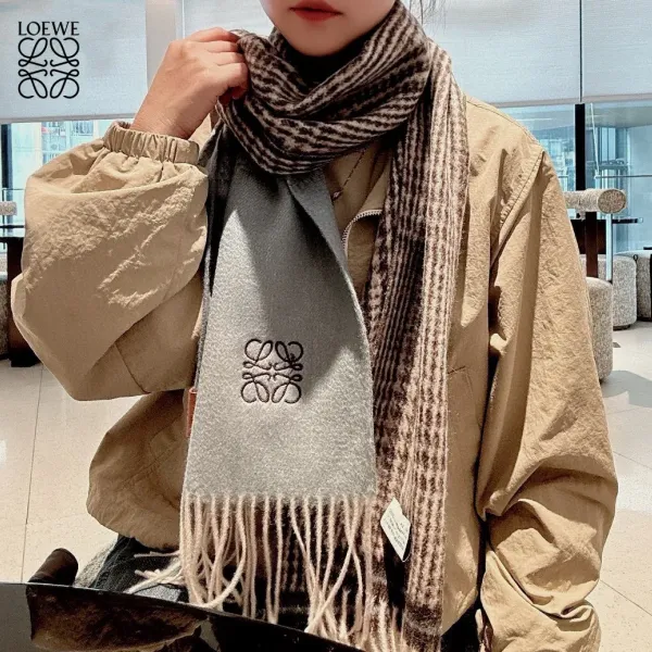 【LOEWE ロエベ】スカーフ 35*180CM 241207 【LOEWE ロエベ】スカーフ 35*180CM 241207