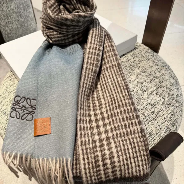【LOEWE ロエベ】スカーフ 35*180CM 241207 【LOEWE ロエベ】スカーフ 35*180CM 241207