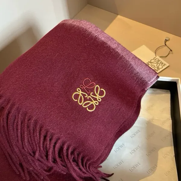 【LOEWE ロエベ】スカーフ 35*180CM 241207 【LOEWE ロエベ】スカーフ 35*180CM 241207