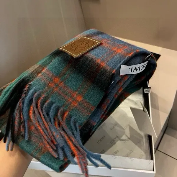 【LOEWE ロエベ】スカーフ 30*180CM 241207 【LOEWE ロエベ】スカーフ 30*180CM 241207