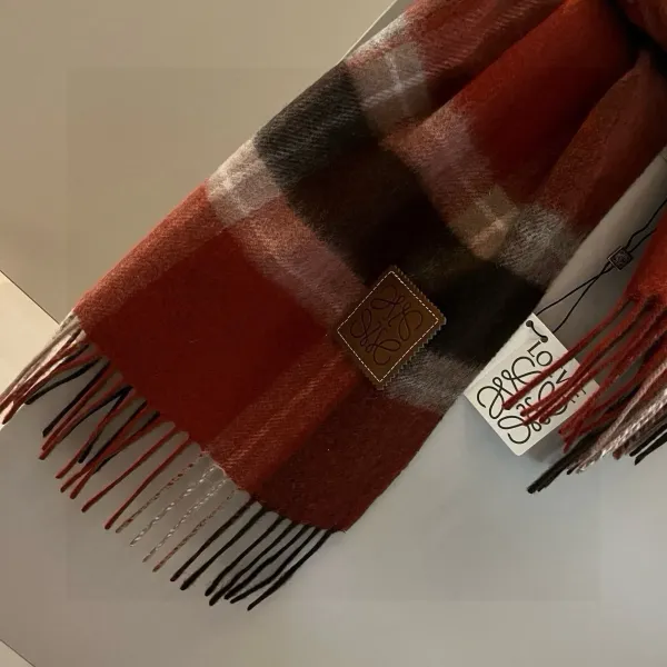 【LOEWE ロエベ】スカーフ 30*180CM 241207 【LOEWE ロエベ】スカーフ 30*180CM 241207