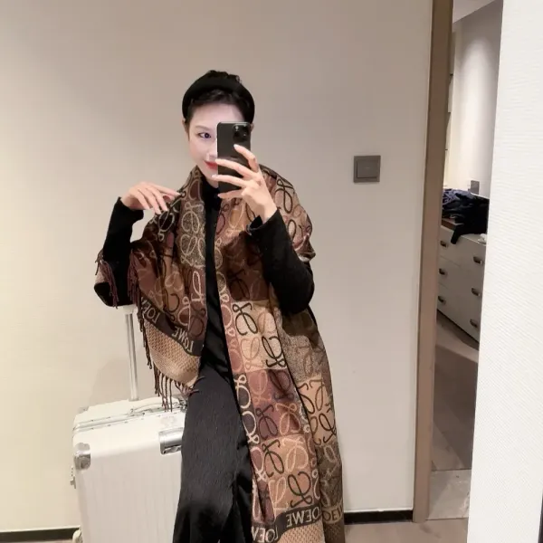 【LOEWE ロエベ】スカーフ 65*180CM 241109 【LOEWE ロエベ】スカーフ 65*180CM 241109