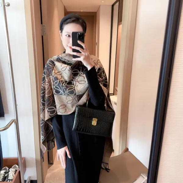【LOEWE ロエベ】スカーフ 65*180CM 241109 【LOEWE ロエベ】スカーフ 65*180CM 241109