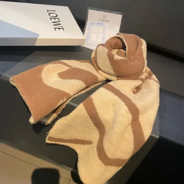 【LOEWE ロエベ】スカーフ 180*30CM 241109 【LOEWE ロエベ】スカーフ 180*30CM 241109