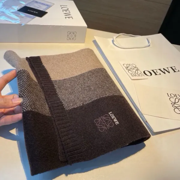 【LOEWE ロエベ】スカーフ 30*190CM 241109 【LOEWE ロエベ】スカーフ 30*190CM 241109