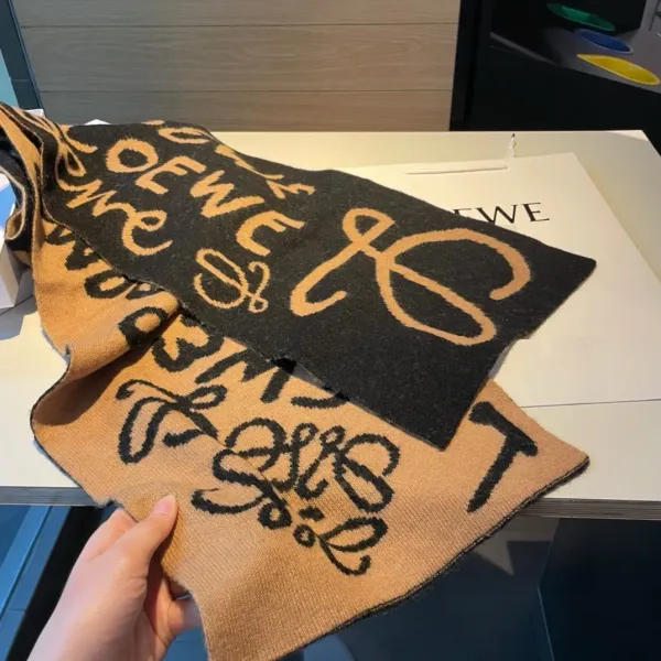 【LOEWE ロエベ】スカーフ 30*190CM 241109 【LOEWE ロエベ】スカーフ 30*190CM 241109