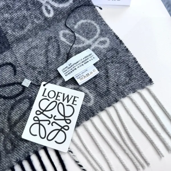 【LOEWE ロエベ】スカーフ40*200CM 241109 【LOEWE ロエベ】スカーフ40*200CM 241109