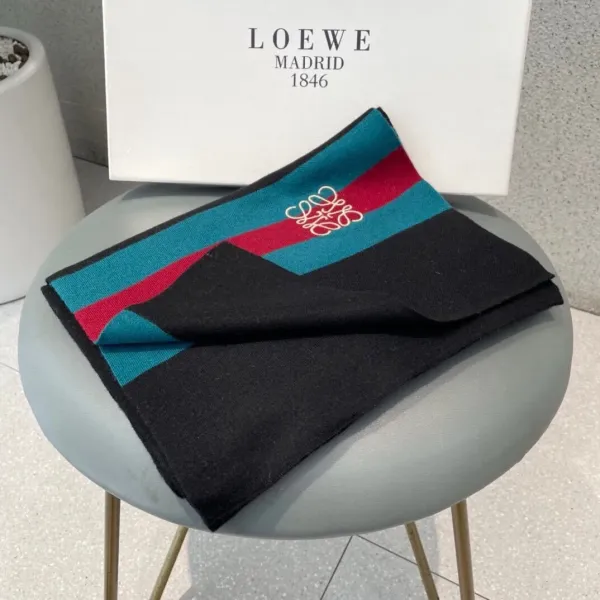 【LOEWE ロエベ】スカーフ180*32CM 241109 【LOEWE ロエベ】スカーフ180*32CM 241109